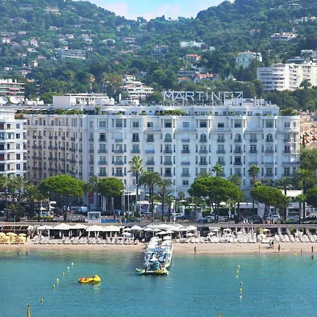 Residences Fleuries - Behind Cannes Croisette Bvd Exterior photo